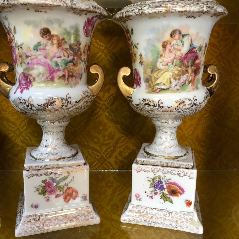 PAIR OLD GORGEOUS VIEUX PARIS PORCELAIN VASES 1950